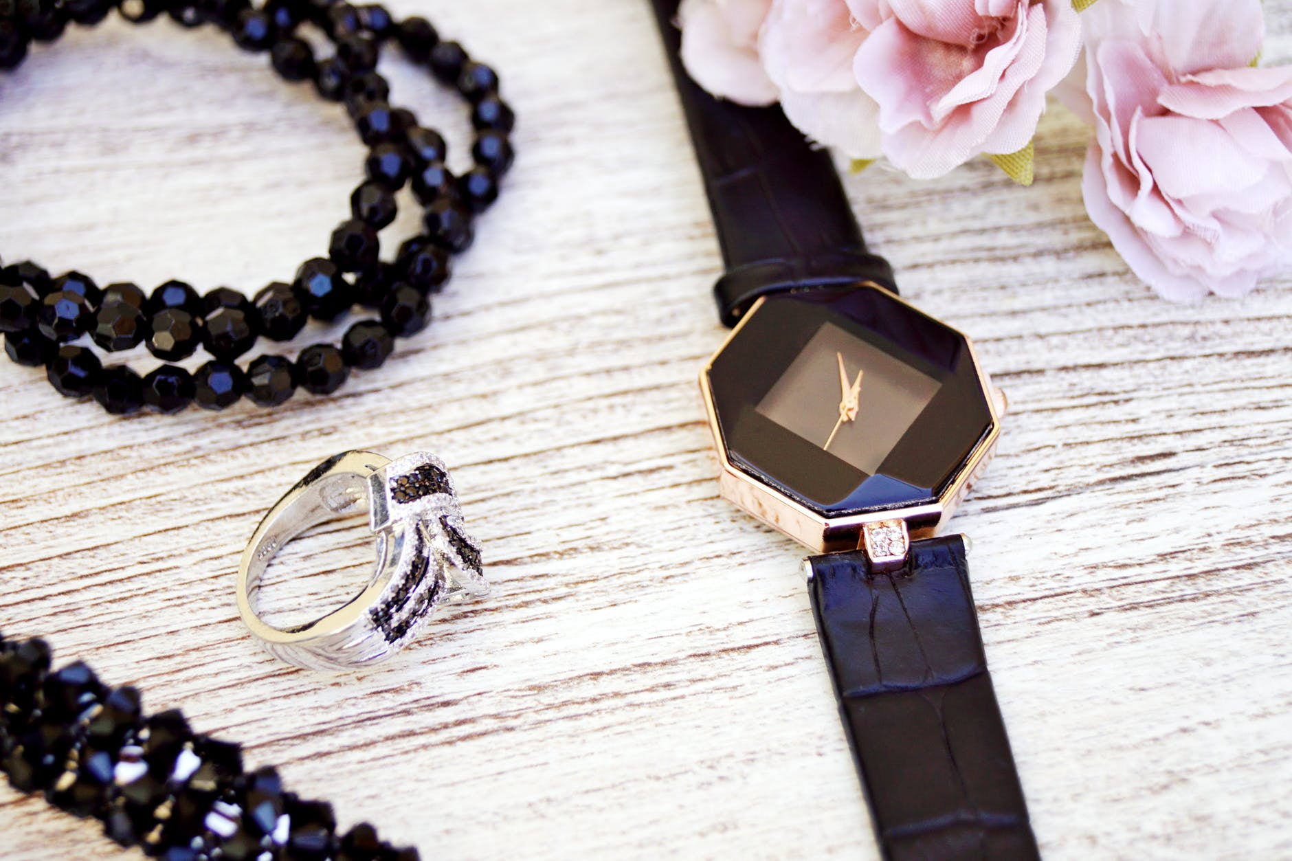 珠寶網站 Jewelry Website 網頁設計, 網站製作, 手機應用程式 iPhone Android Apps 開發, 網上宣傳推廣 facebook instagram online marketing, SEO Google Yahoo 搜尋引擎排名優化提升、 GEO生成式引擎優化。
