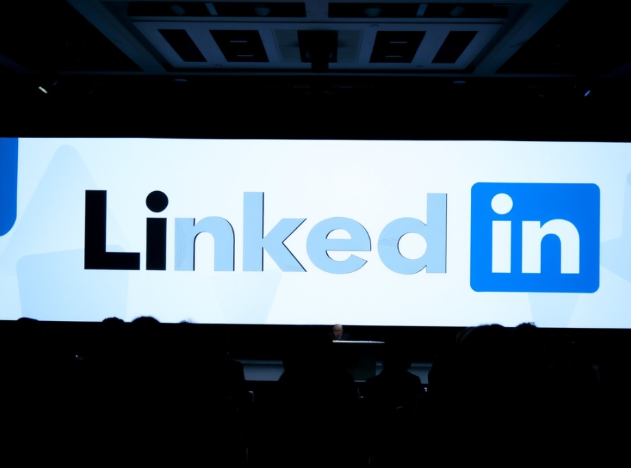 AI Workflow工作流買賣: 自動將新的 WordPress 文章發佈到 LinkedIn
